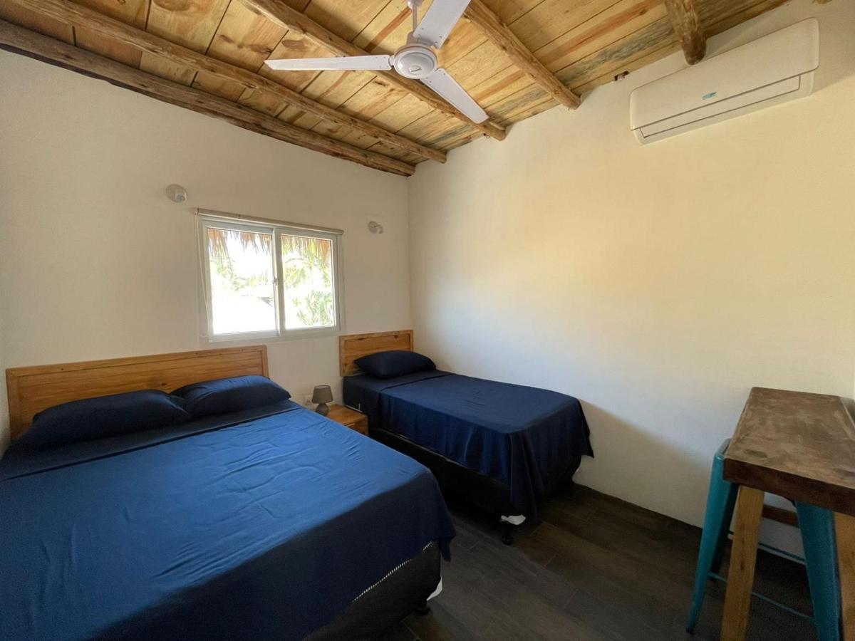 מונטריסיו Black Sand Beachhouse מראה חיצוני תמונה