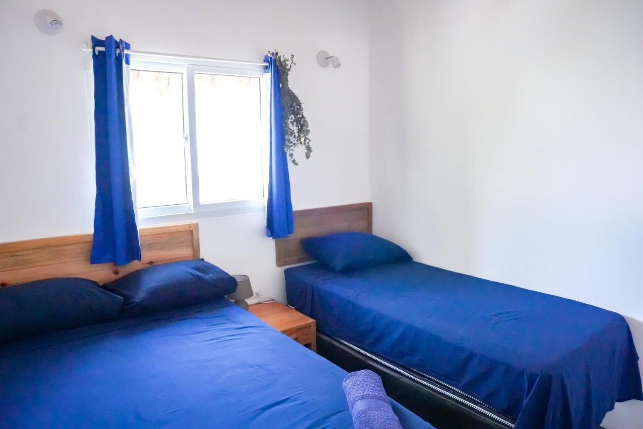 מונטריסיו Black Sand Beachhouse מראה חיצוני תמונה