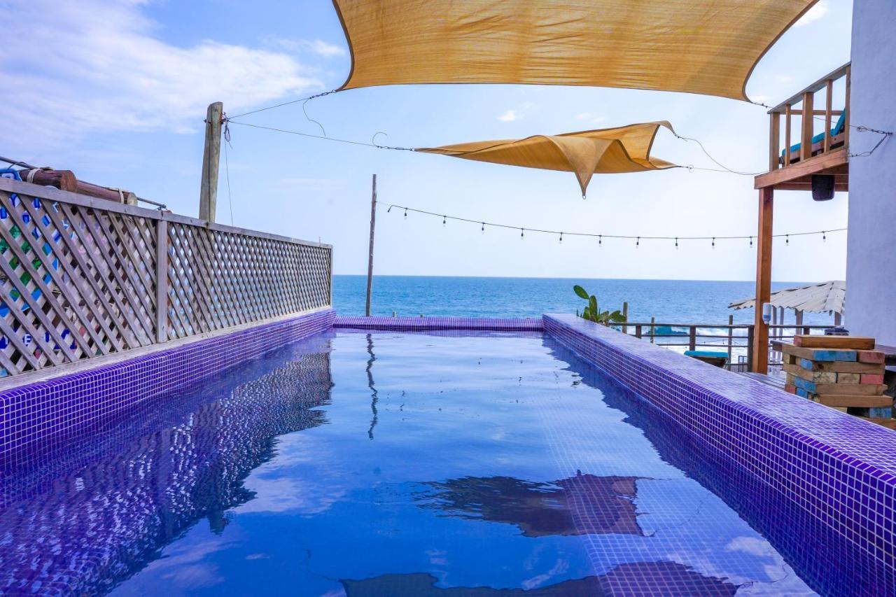 מונטריסיו Black Sand Beachhouse מראה חיצוני תמונה