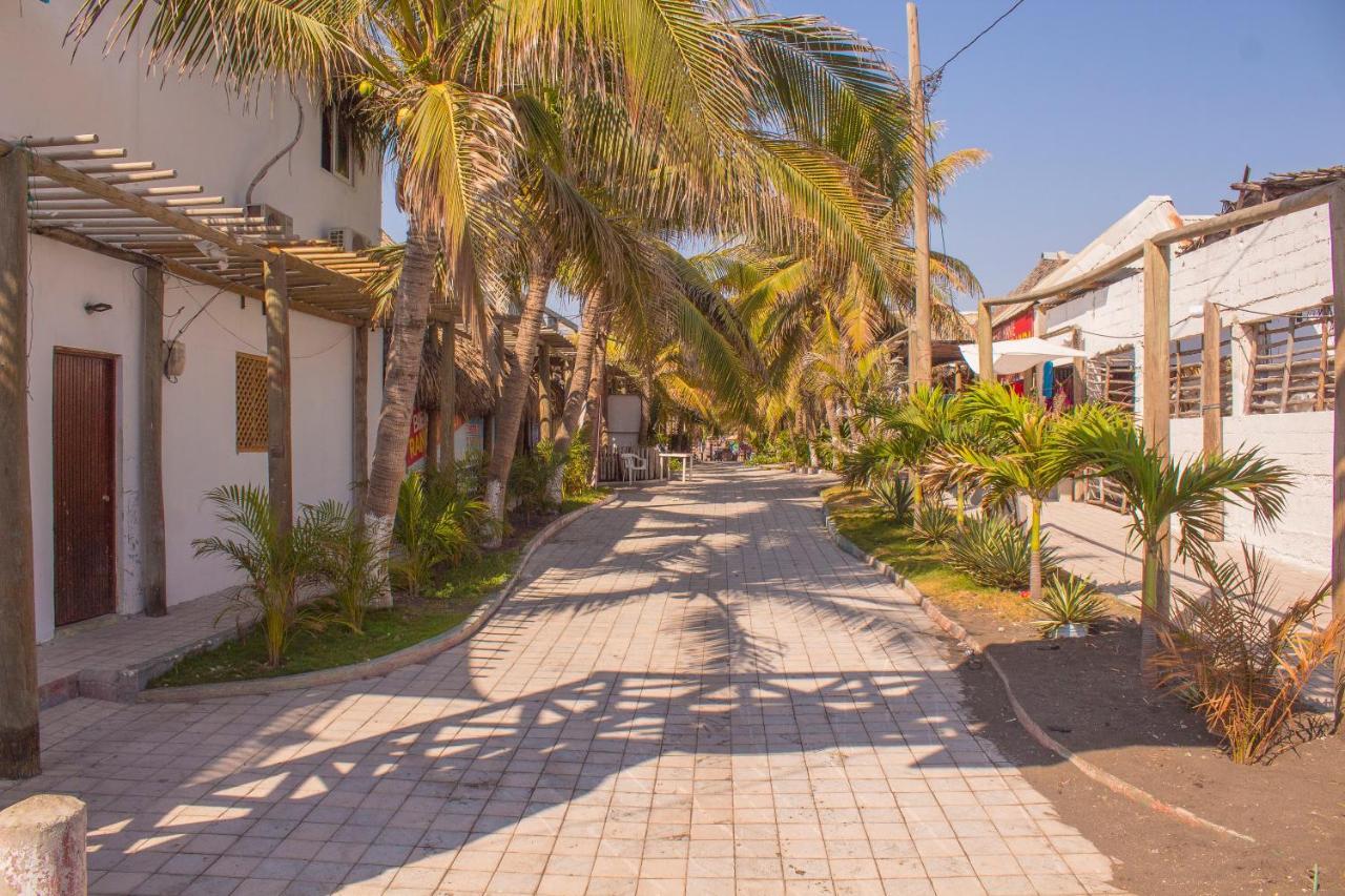 מונטריסיו Black Sand Beachhouse מראה חיצוני תמונה